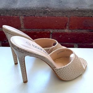 Crocodile Tan Slip on Heels